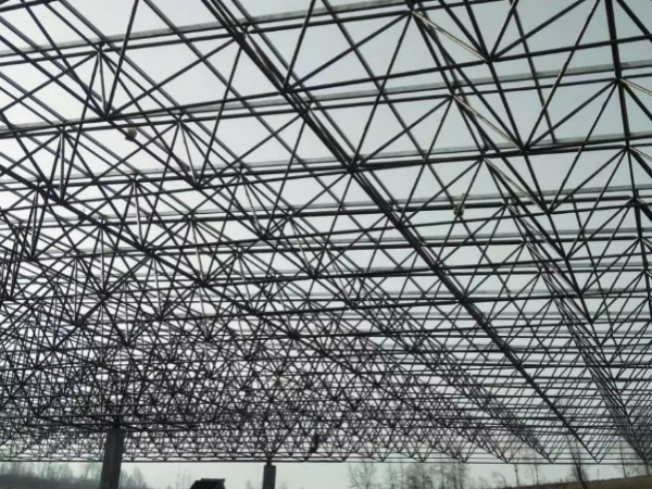 临沧螺栓球网架